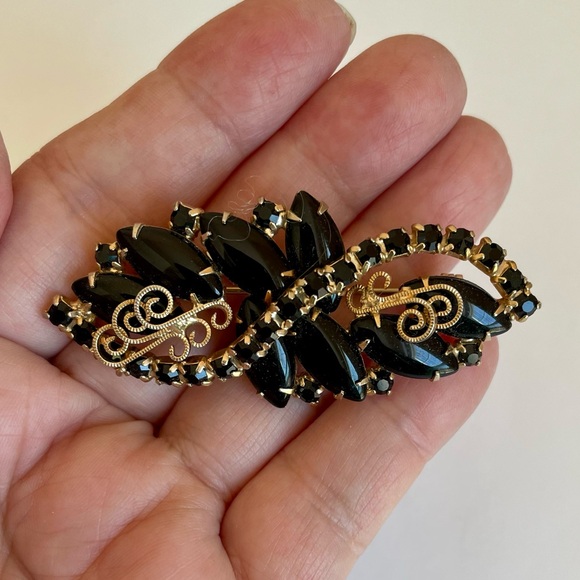 Vintage Black Navette And Rhinestone With Goldtone Pronged Brooch - Picture 6 of 8